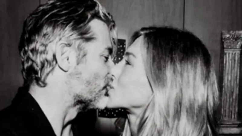 Jennifer Aniston: Süße Geburtstagsgrüße von Freund Jim Curtis mit romantischen Kussfotos