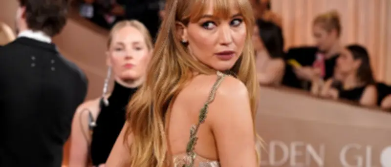 Jennifer Lawrence: Hollywood-Star spricht über zu jungen Ruhm und seine Folgen