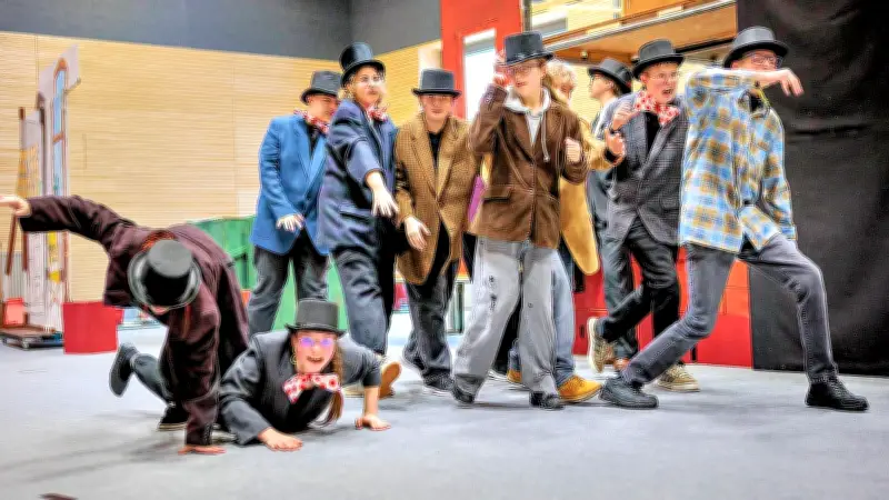 Jugendtheater Karambolage probt intensiv für Märchenstück 'Ali Baba' in Zeitz