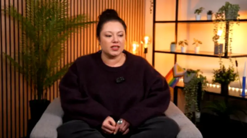 Julia Augustin verlässt AWZ: Emotionaler Abschied von Vanessa und Rückkehr nach Seoul