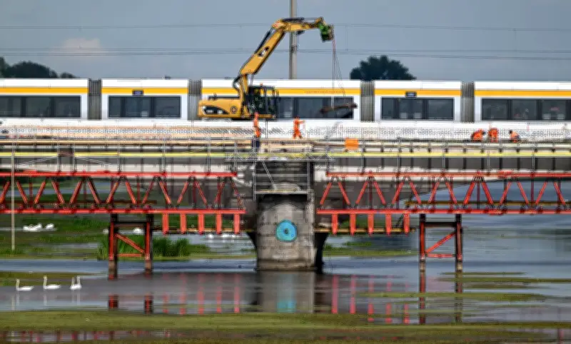 Kampfmittelverdacht an Zeppelinbrücke: Sperrkreis in Leipzig eingerichtet