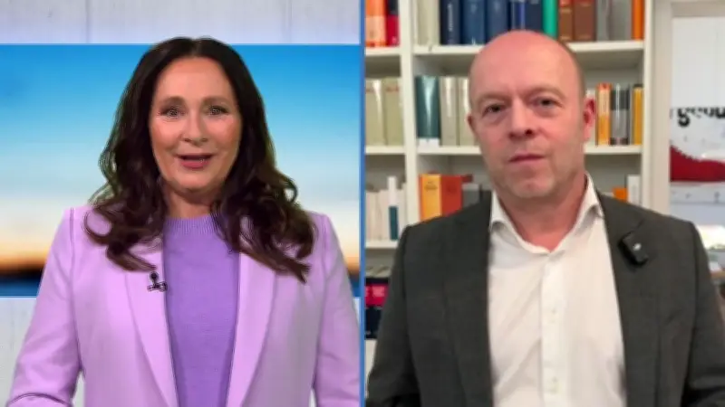 Karneval im Büro: Was Arbeitgeber und Mitarbeiter zu Kostümen wissen müssen