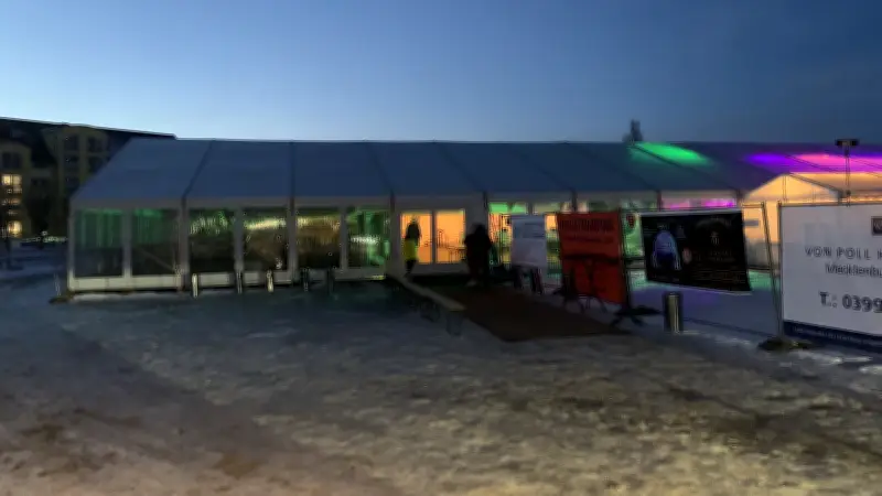 Karnevalslärm in Waren: Anwohner klagen über nächtliche Bass-Schlafräuber