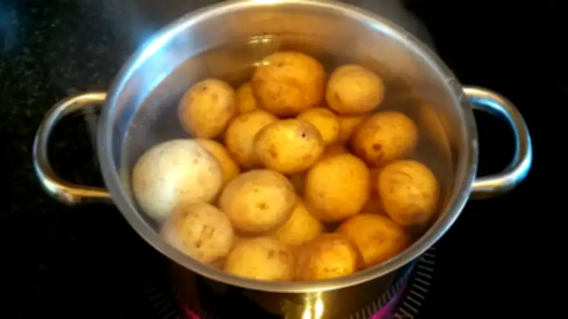 Kartoffeln schmecken fad? Diese 3 Kochfehler verderben das beliebte Gemüse