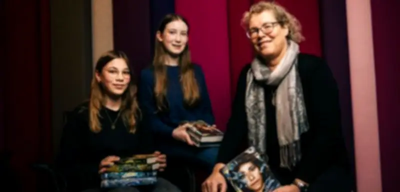 Katja Brandis im Interview: Erfolgsautorin verrät ihre kreativen Geheimnisse