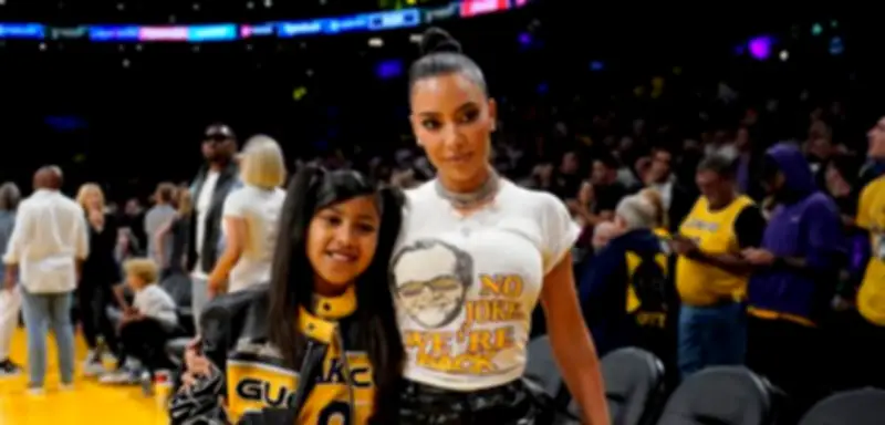 Kim Kardashian gründet Modemarke NOR11 für Tochter North West