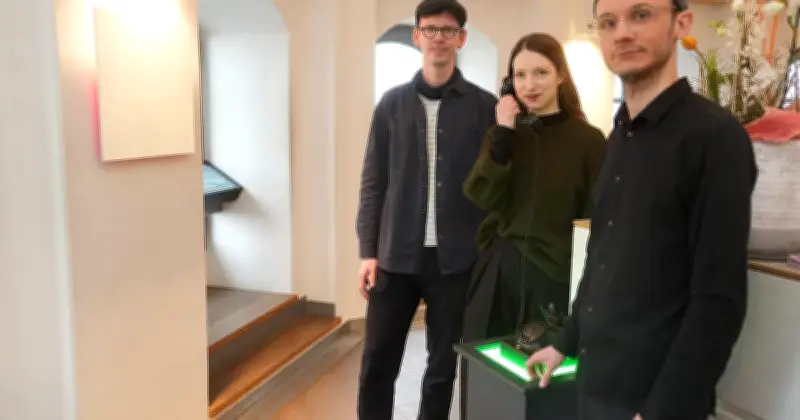 Klanginstallation 'Core' in München: Herzgeschichten und vibrierende Holzplatten in Kirchen