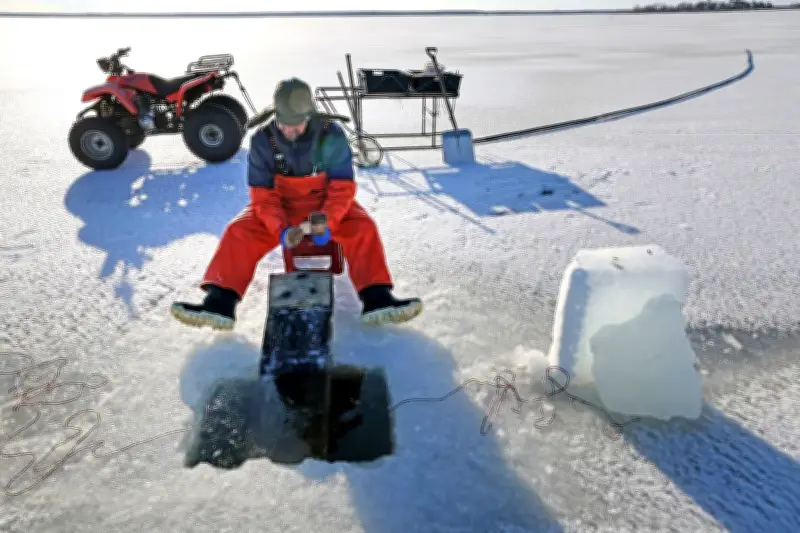 Klappern auf dem Eis: Traditioneller Fischfang in Wieck am Darß droht auszusterben