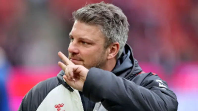 Köln-Trainer Kwasniok gratuliert Stuttgart ironisch vor dem Spiel zum Sieg
