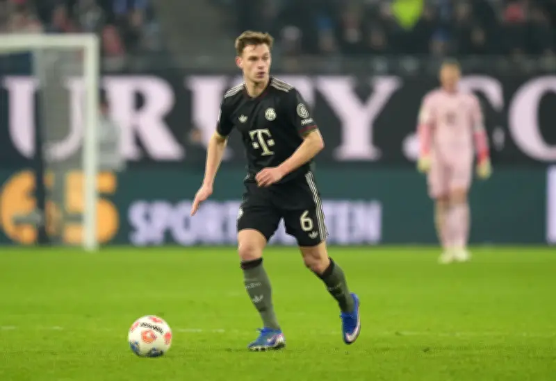 Kompany konzentriert sich auf Frankfurt - Gelbsperren vor Dortmund kein großes Thema