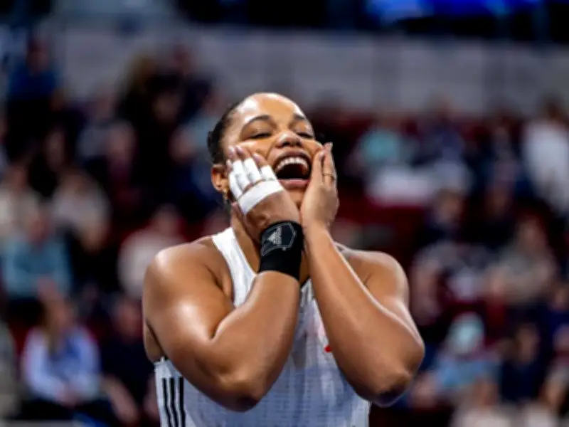 Kugelstoß-Olympiasiegerin Yemisi Ogunleye justiert Technik für neue Saison