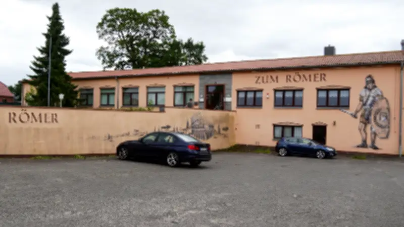 Kult-Restaurant „Zum Römer“ in Rom feiert erfolgreiche Wiedereröffnung nach langer Schließung