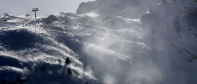 Lawinenunglück in Val d'Isère: Drei Skifahrer trotz Warnstufe 4 in den Tod gerissen