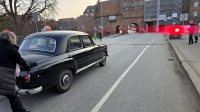 Lübecks Alles-Blitzer: Stadt stellt Verfahren ein - aber nicht alle zahlen zurück