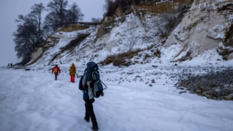 Lebensgefahr an Rügens Steilküste: Experten warnen vor erhöhter Absturzgefahr im Winter