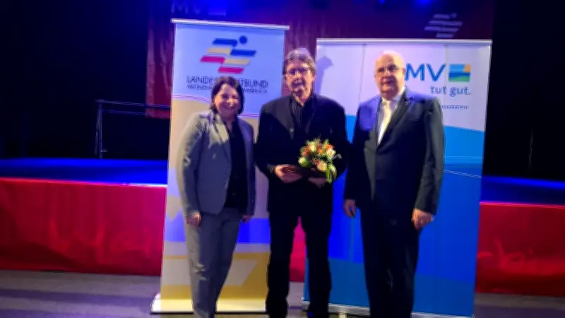 Lehrer im Ruhestand erhält höchste Sport-Auszeichnung Mecklenburg-Vorpommerns