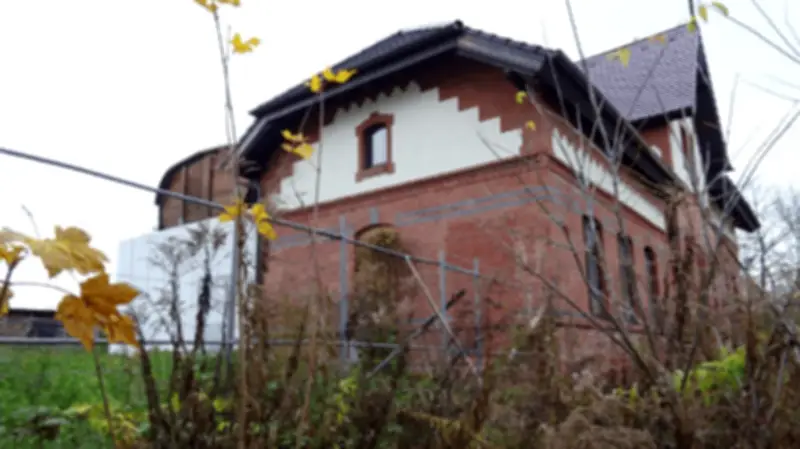 Leipzig: Zwangsversteigerung von Melanie Müllers historischem Bahnhofshaus angesetzt