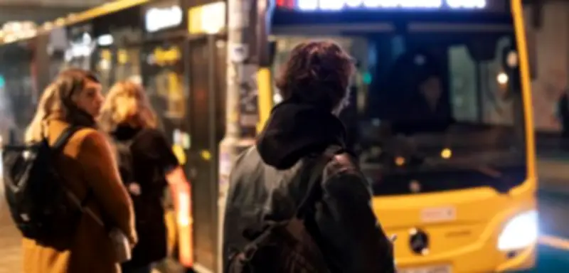 Liebeserklärung an den ÖPNV: Warum wir Busse und Bahnen im Streik so schmerzlich vermissen