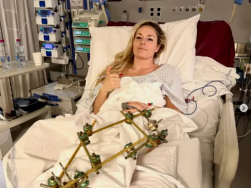 Lindsey Vonn nach Horror-Sturz: Dritte Operation erfolgreich – Bild aus Krankenbett zeigt Schwere