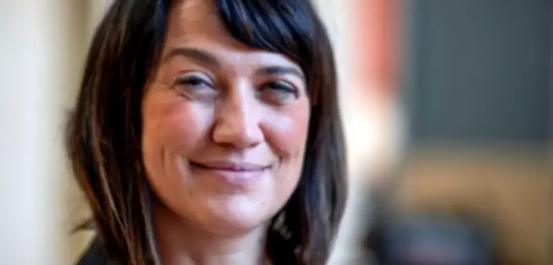 Linken-Ministerin beurlaubt Sohn vor Ferienbeginn – Pauschalreise sorgt für Aufregung