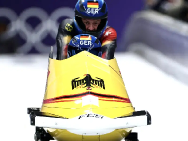 Lochner triumphiert über Friedrich: Gold im Zweierbob bei Olympia in Cortina