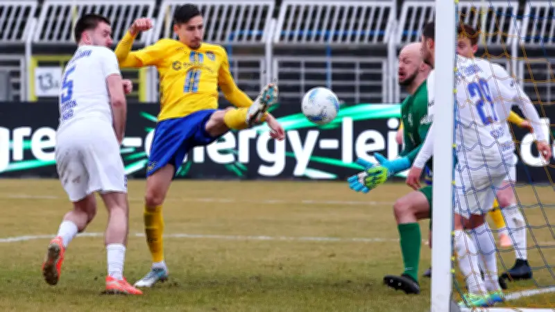 Lok Leipzig triumphiert nach Chemnitz-Niederlage: Siebeck-Doppelpack beschert klaren Heimsieg