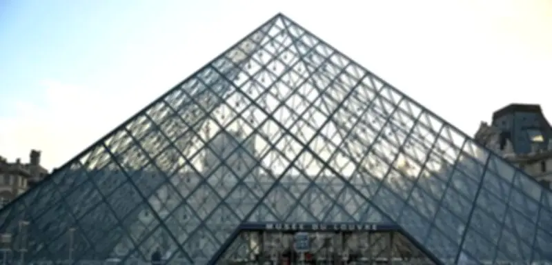 Louvre in Paris: Wasserschaden beschädigt historisches Deckengemälde nahe Mona Lisa