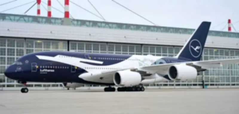 Lufthansa feiert 100 Jahre mit XXL-Kranich auf A380 – Jubiläumslackierung für sechs Flugzeuge