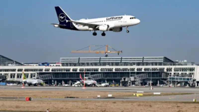 Lufthansa-Warnstreik legt Zubringer in Stuttgart lahm: 18 Flüge betroffen