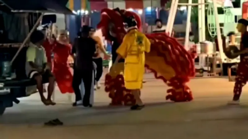 Löwenverkleidung enttarnt: Polizei überführt Dieb bei Neujahrs-Show in Thailand