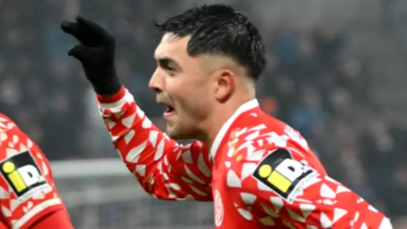 Mainz-Star Amiri kritisiert HSV nach hitzigem Duell: „Die machen da so eine Show“