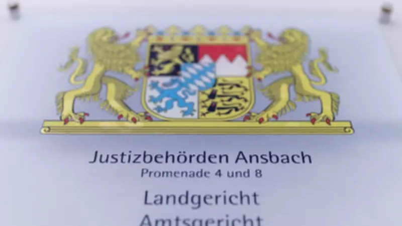 Mann schmuggelt vier Handys im Po in Gericht - Nervöses Verhalten verrät ihn