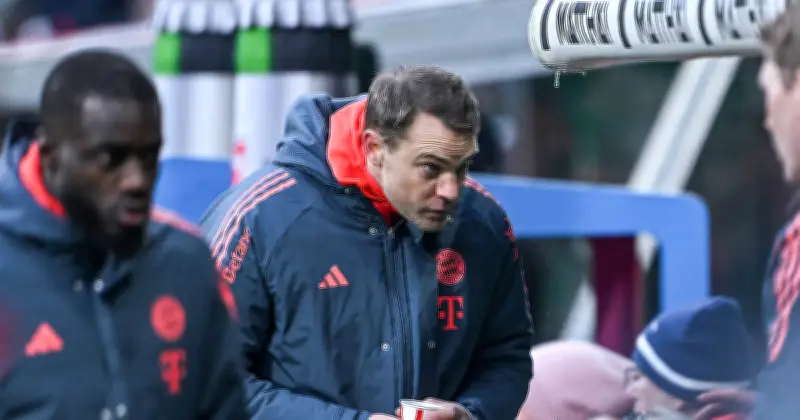 Manuel Neuer bei Bayern-Sieg gegen Bremen verletzt: Erste Diagnose gibt Entwarnung