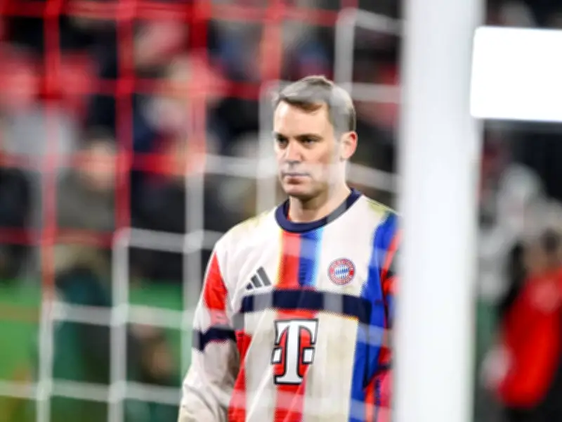 Manuel Neuer hält Zukunft beim FC Bayern offen - Keine Eile bei Vertragsentscheidung