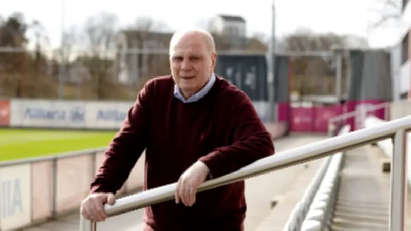 Marcel Reif enthüllt: Wut-Anruf von Uli Hoeneß in der Küche bei 'Reif ist live'