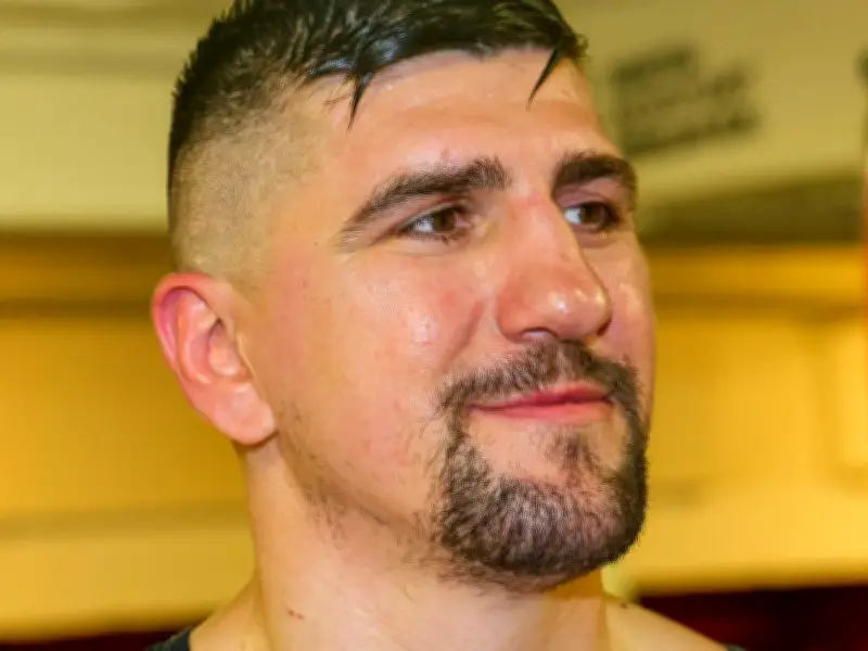 Marco Huck feiert erfolgreiches Comeback nach 595 Tagen Ringpause