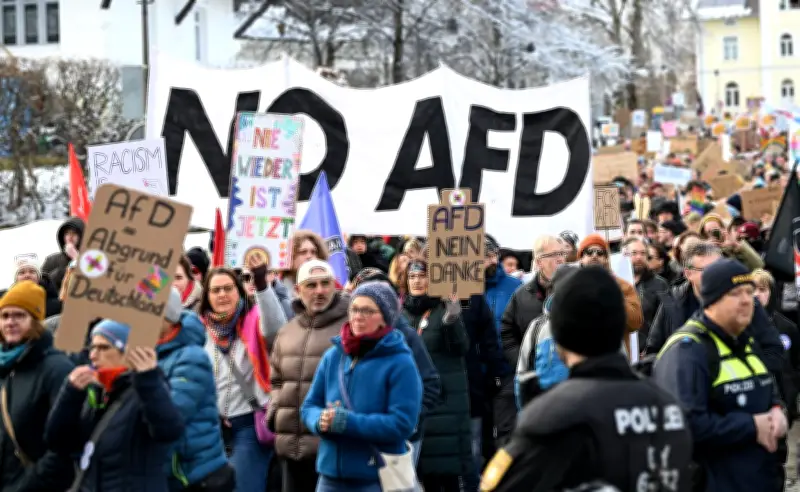Massiver Protest im Allgäu: 3.500 Menschen demonstrieren gegen AfD und Höcke-Auftritt