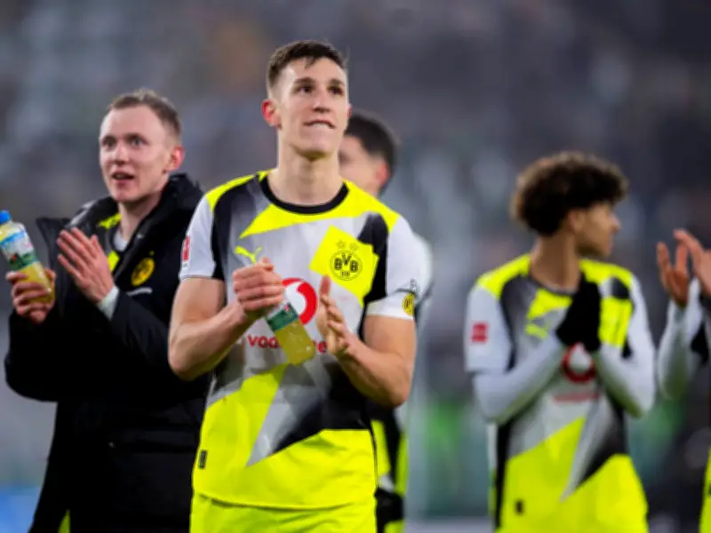 Matthäus rät zu Gelassenheit: Schlotterbeck-Vertragsverlängerung bei BVB weiter offen