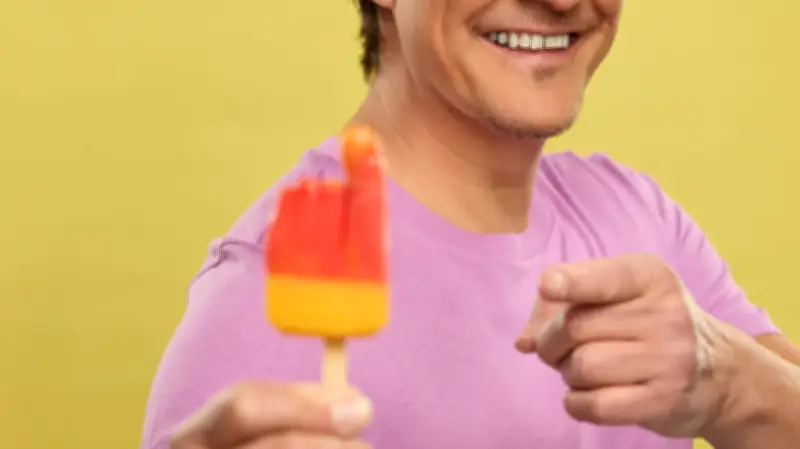 Matze Knop präsentiert neues Comedy-Programm 'Spitzenreiter' in Wittenberge