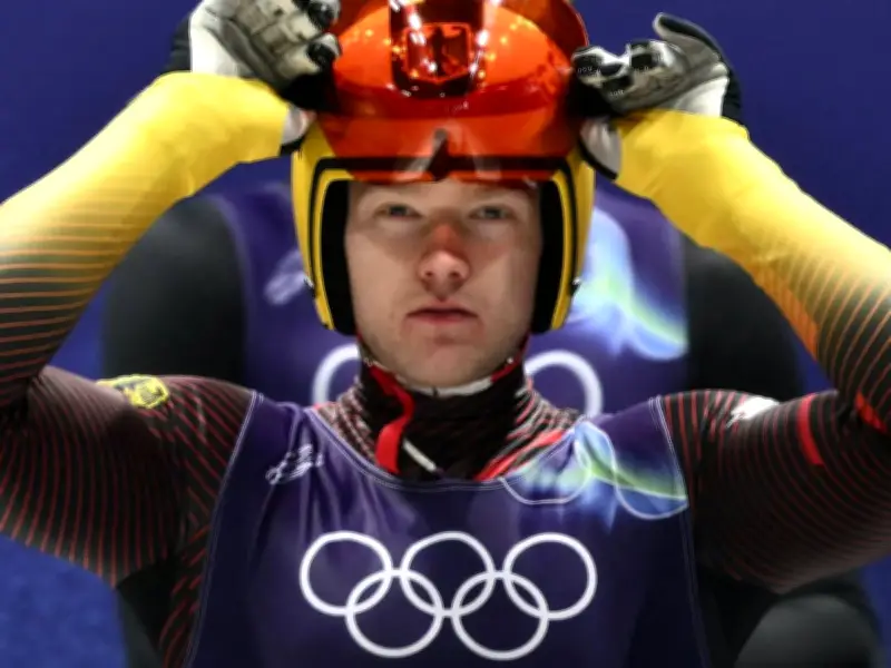Max Langenhan vor historischem Olympia-Gold: Deutscher Rodler führt vor letztem Lauf