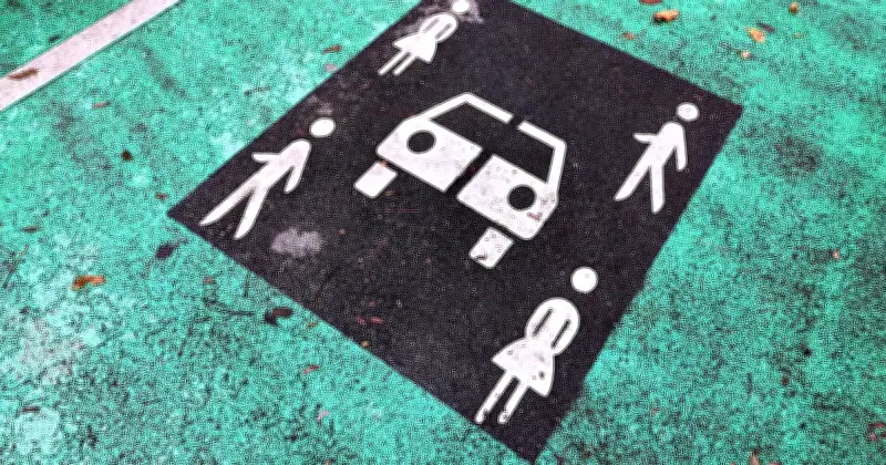 Maxvorstadt: Bezirksausschuss fordert Rückbau von Carsharing-Stellplätzen in Heßstraße