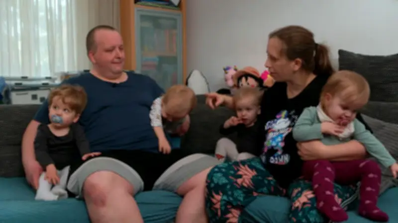 Medizinisches Wunder in Fürth: Paar erwartet zum dritten Mal Zwillinge