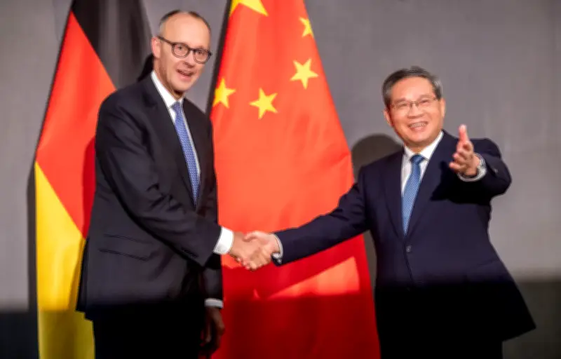 Merz' diplomatische Gratwanderung in China: Partner, Rivale und die Erwartungen der deutschen Wirtschaft