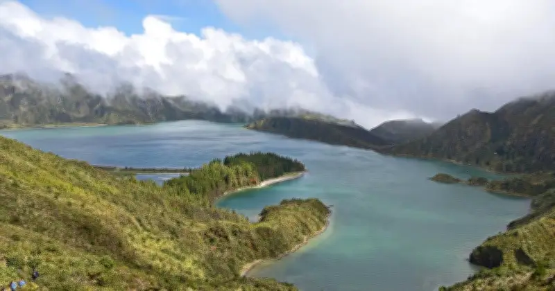 Mietwagen-Betrug in München: Verdächtiges Paar von Portugal an Deutschland ausgeliefert