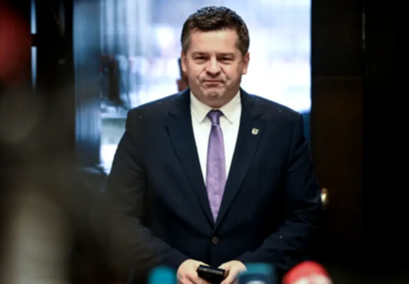 Ministerpräsident Schulze: AfD als 'Selbstbedienungsladen' ohne Regierungsfähigkeit