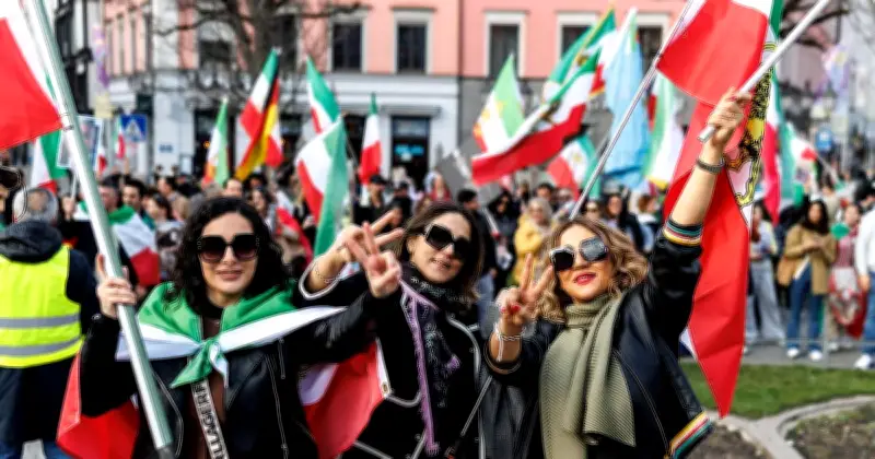Münchner demonstrieren gegen iranische Regierung nach Militärschlägen