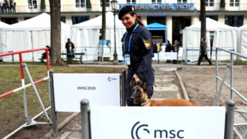 Münchner Sicherheitskonferenz startet: Weltpolitik trifft auf Massenproteste in Bayern