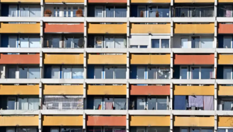 Münchner Wohnungskrise: Experten bewerten Parteiforderungen vor Kommunalwahl 2026