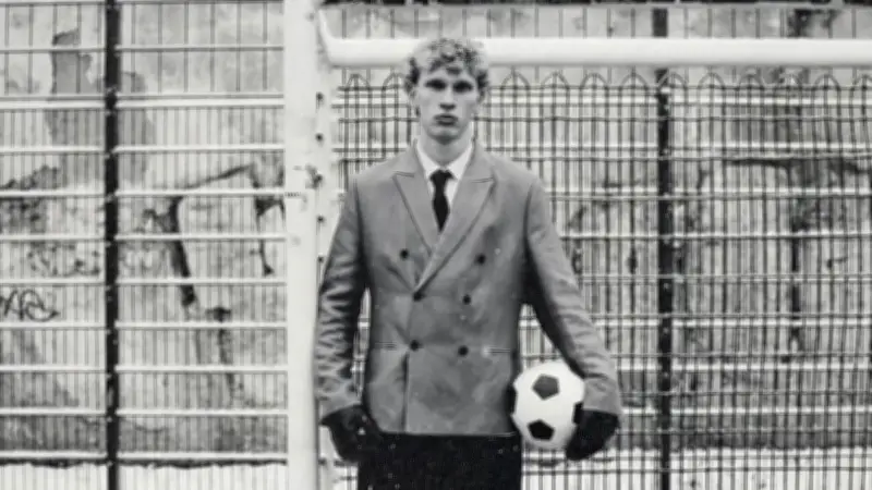 Mode-Duell in Berlin: Union-Star Querfeld fordert Herthas Reese als Fußball-Fashion-König heraus