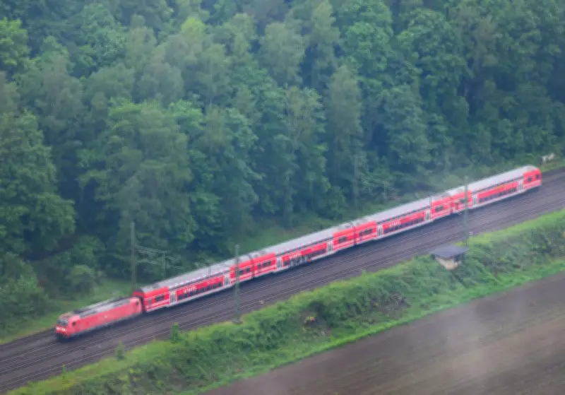 Monatelange Sperrungen im Elbtal: Bahnstrecke Dresden-Tschechien bis 2027 beeinträchtigt